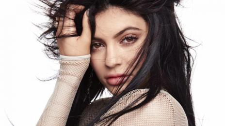 Кайли с първа снимка след раждането