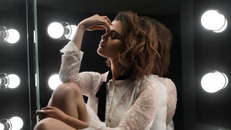 Селена Гомес тъгува по The Weeknd, не може да повярва, че е с Бела