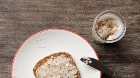 Свинската мас – по-полезна от маслото. Понижава холестерола