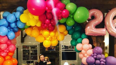 Майли Сайръс на 26, празнува с Лиъм