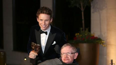Еди Редмейн предпочете Хокинг пред БАФТА