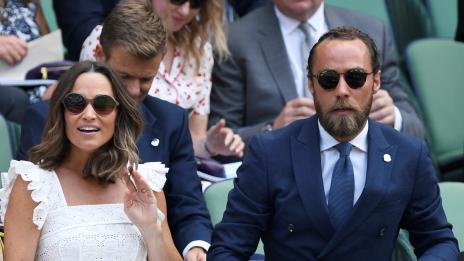 Джеймс Мидълтън показа гаджето си