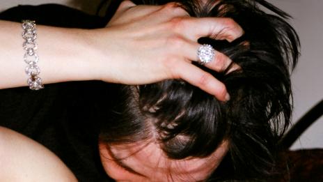 Плахите и несигурни партньори са по-склонни към изневяра