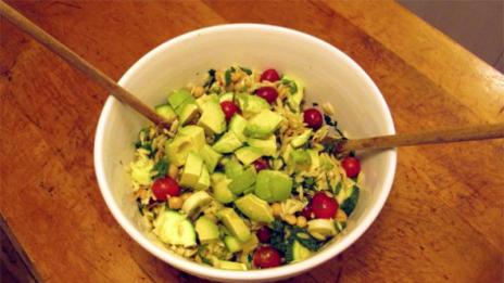 Веган салата с ечемик