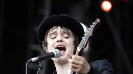 Пийт Дохърти бил преследван от духа на Уайнхаус