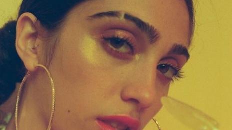 Дъщерята на Мадона дефилира по време на Нюйоркската модна седмица