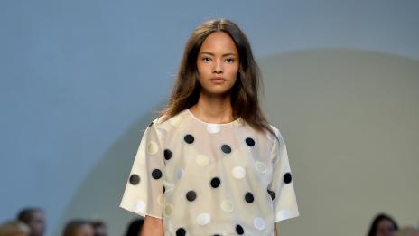 Да сложим точката