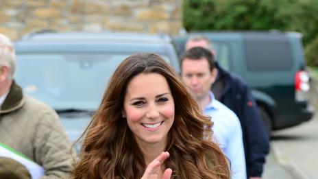 Кейт Мидълтън се появи в топ форма месец след раждането