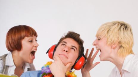 Навиците, които дразнят колегите ви