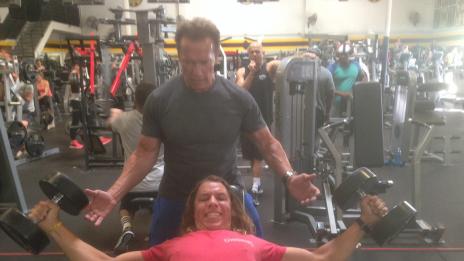 Незаконният син на Шварценегер тръгва по неговите стъпки