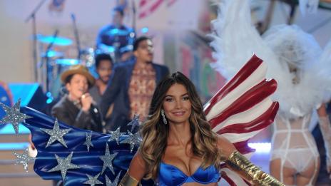 Отблизо с ангела Лили Олдридж