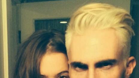 Адам Лавин стана блондин