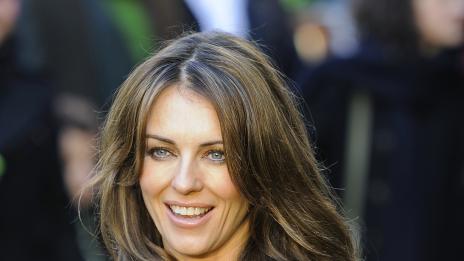 Лиз Хърли официално се сгоди