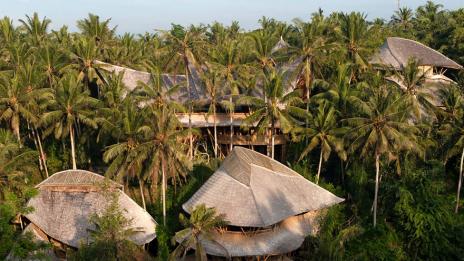 Впечатляващи бамбукови къщи в Бали