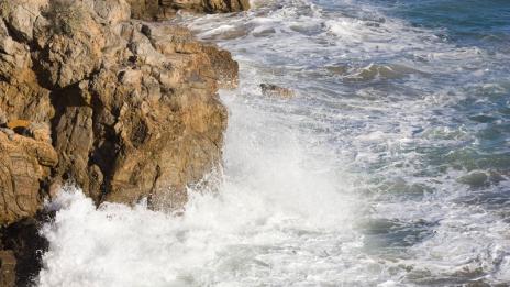 Разбиващите се вълни издават най-приятен звук