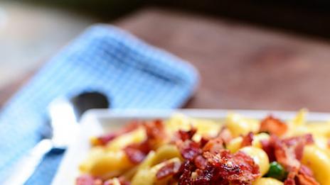 Паста с грах и бекон