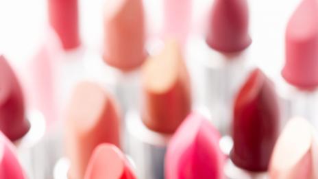 Кои са задължителните цветове червило?