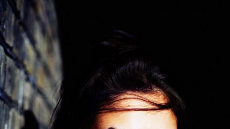 Целуната от слънцето