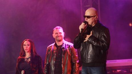 След рекордния интерес Слави прави втори концерт