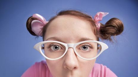 Facebook подтиква децата към вредни навици