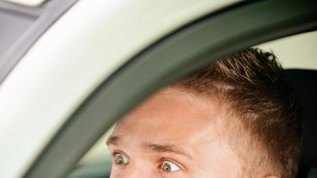 Еми, мъжете са по-лошите шофьори и това е