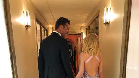 Кайли Миноуг прикова погледите на наградите на Harper's Bazaar