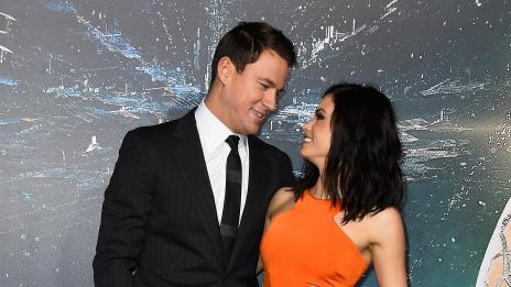 Луди от любов: най-влюбените звездни двойки