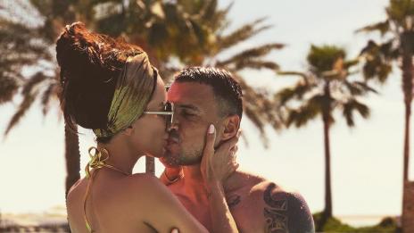 Ни Ло, Божинов и Биляна Дол заедно на море