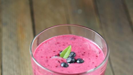 Предимствата от плодовия шейк на закуска