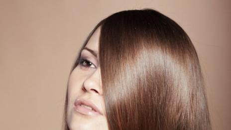 Жените прекарват десет дена годишно в грижа по визията на косата си