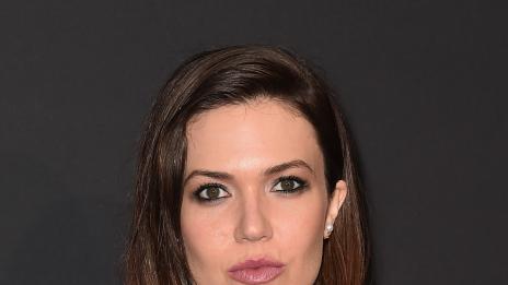 Манди Мур: Двамата ми братя са гейове, а майка ми избяга с жена