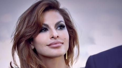 Ева Мендес пред Tialoto.bg: Ароматите на женствеността