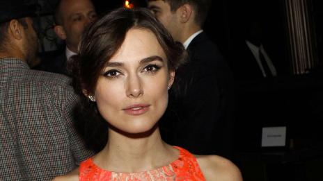 Пестеливата Кийра зарадва съпруга си с Rolex за 40 000 британски лири