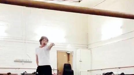 Мик Джагър отново на репетиции