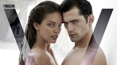 Топмодели позират в еротична сесия за списание V