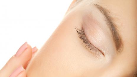 С тези грижи ще премахнете черните точки от лицето си