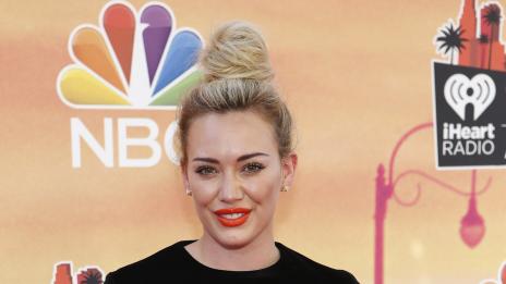 Хилъри Дъф не иска да избързва отново да се събира със съпруга си