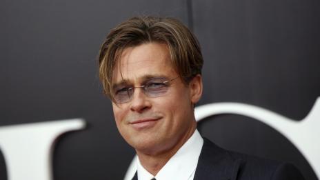 Брад Пит си поиска децата