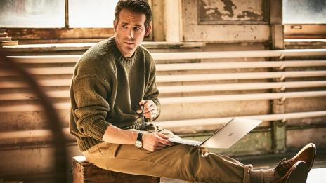 Райън Рейнолдс: Баща ми бе жесток със семейството ни!