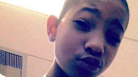 Уилоу Смит си обръсна главата