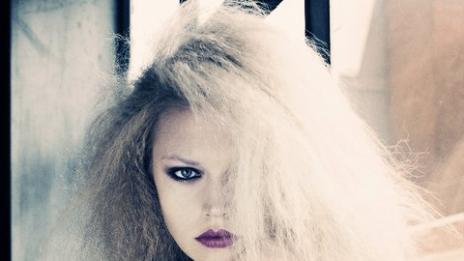 Катя Елизарова е новото лице на  Max Studio