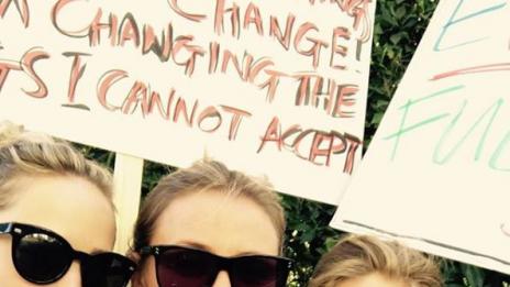 Адел организира второ моминско парти на Дженифър