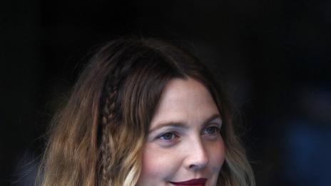 Бременната Дрю Баримор страда от сутрешно гадене