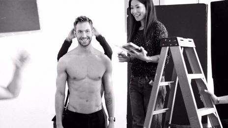 Диджей Калвин Харис стана модел на Emporio Armani