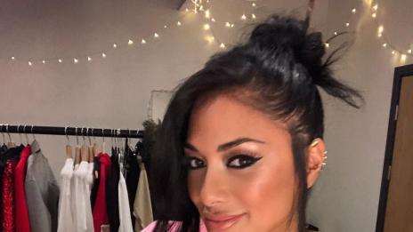 Никол кръшка на Гришо с рапър?