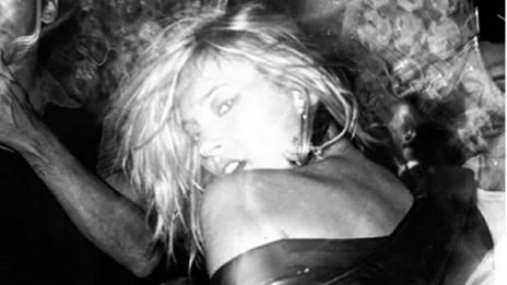 Кейт Мос заряза младока Бисмарк