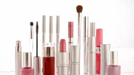 Как да „събирате“ козметика разумно?