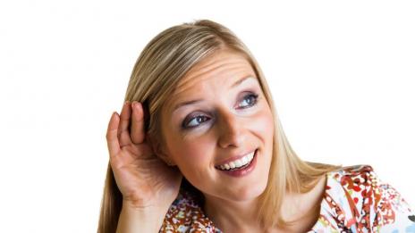 Жените често симулират че слушат... както мъжете