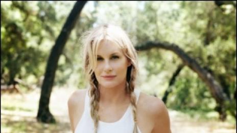 На гости в ековилата на Дарил Хана