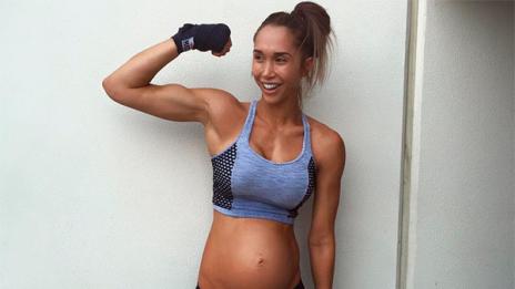 Майка с... щанга